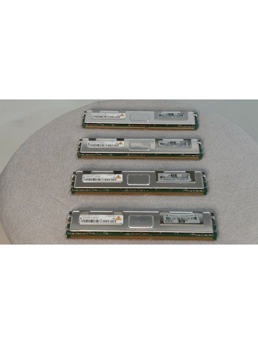 LOTS 4 x4GB (16GB total) - 4GB - 2Rx4 PC2-5300F-555-11 Server Memory (DiMM DDR2)